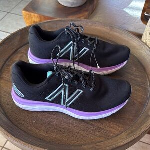 New Balance Women's Black and Purple Running Shoes